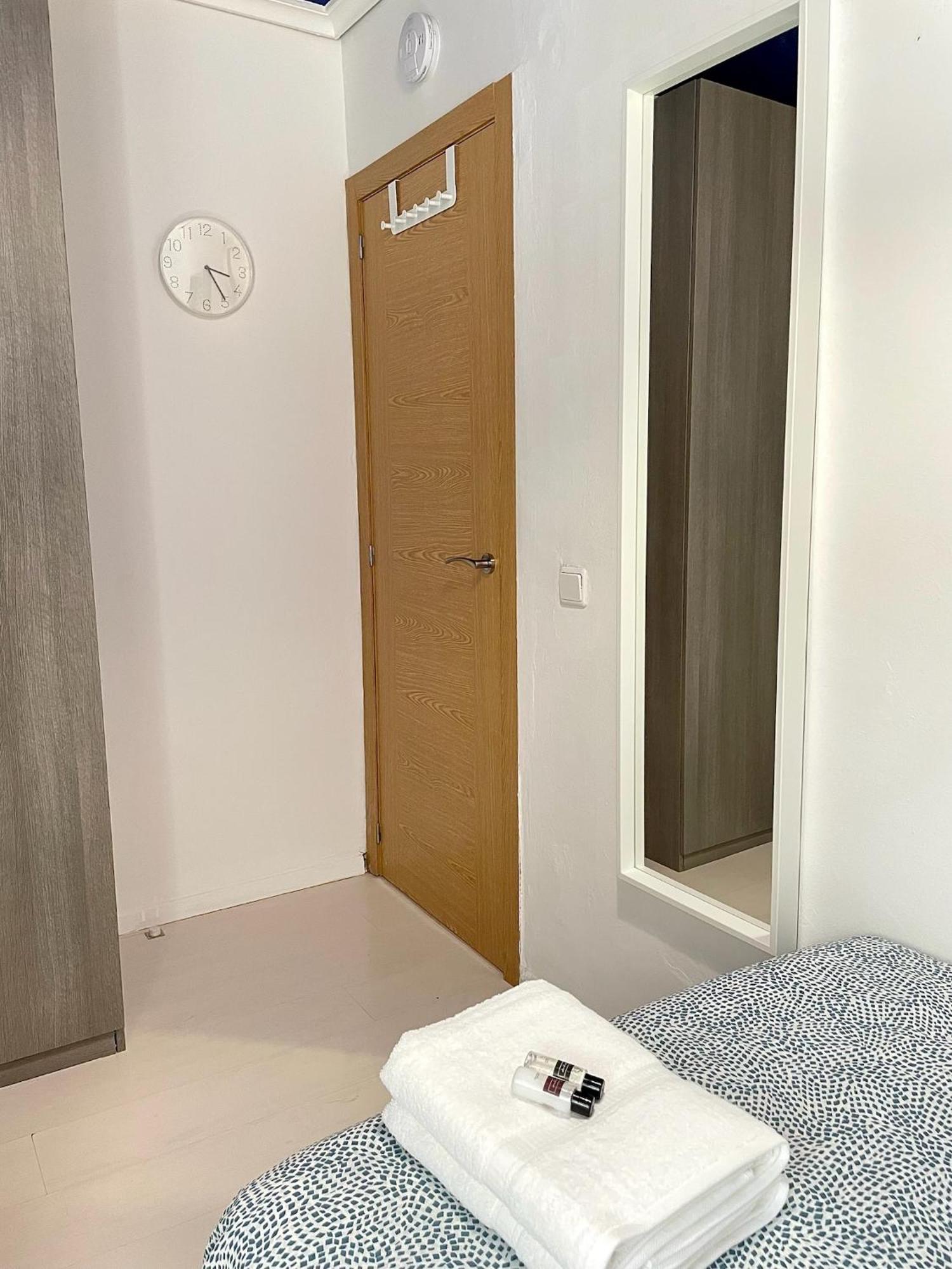 Central Private Bedroom - Comfy&Quiet - Near City Of Arts And Sciences فالنسيا المظهر الخارجي الصورة