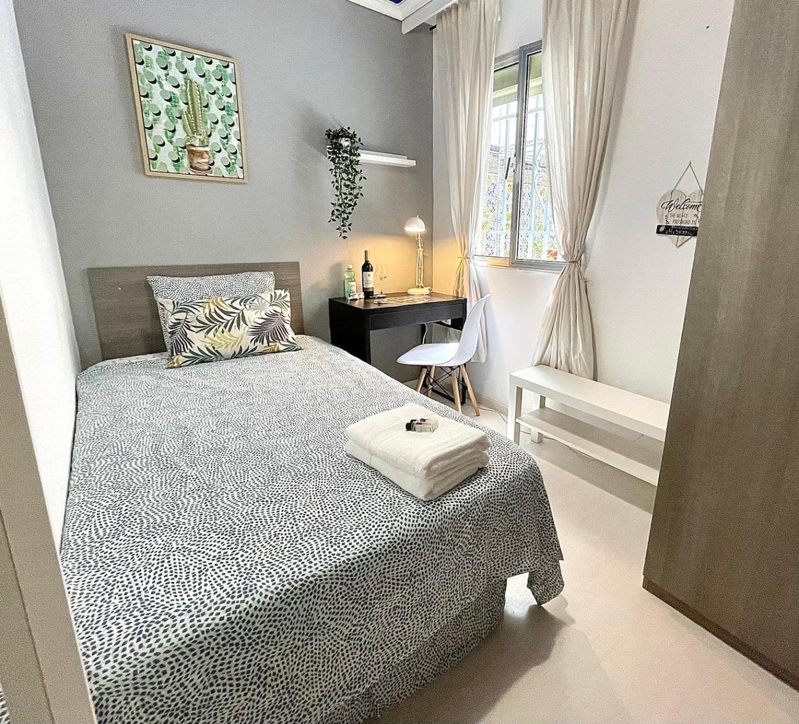 Central Private Bedroom - Comfy&Quiet - Near City Of Arts And Sciences فالنسيا المظهر الخارجي الصورة
