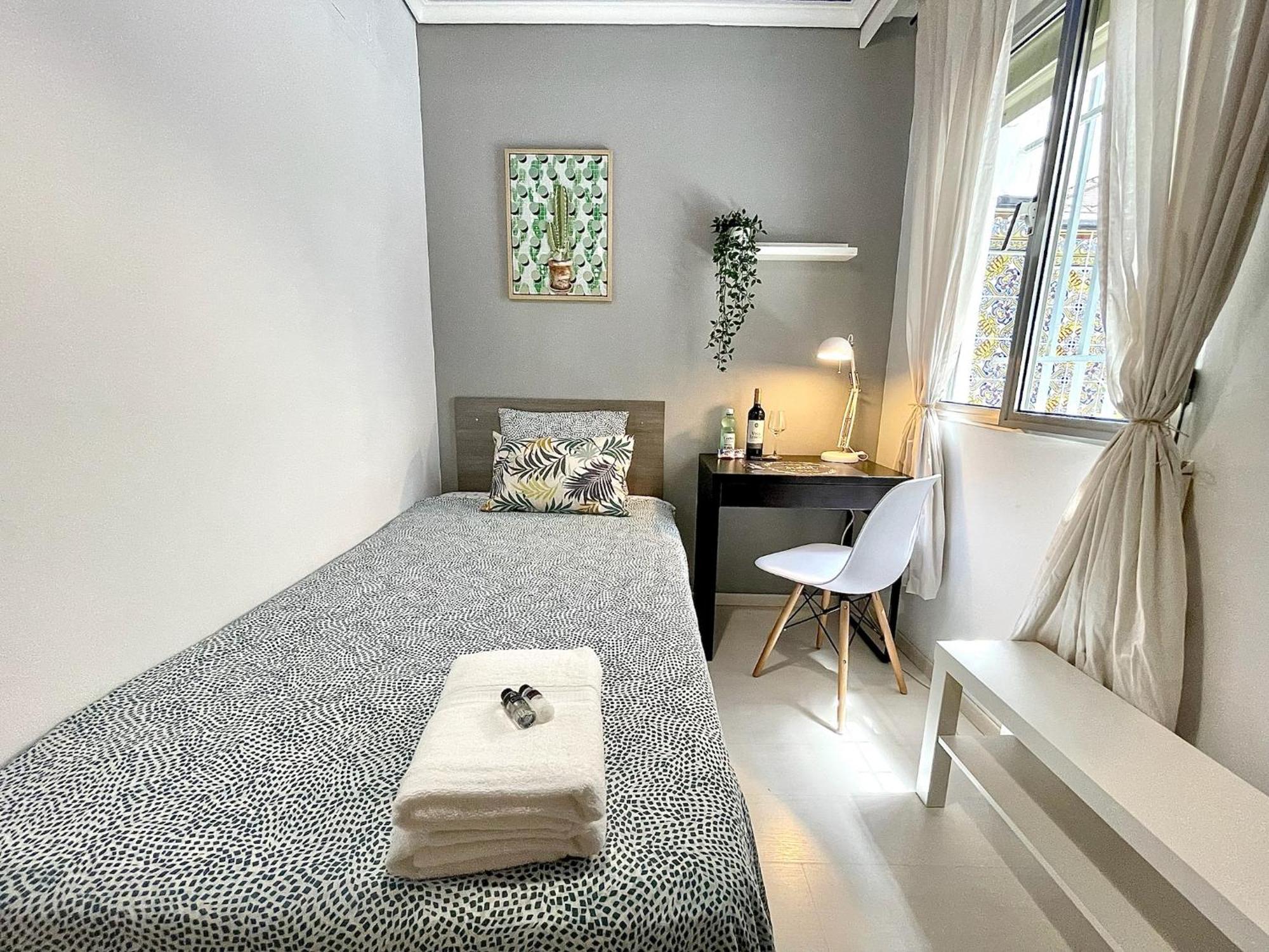 Central Private Bedroom - Comfy&Quiet - Near City Of Arts And Sciences فالنسيا المظهر الخارجي الصورة